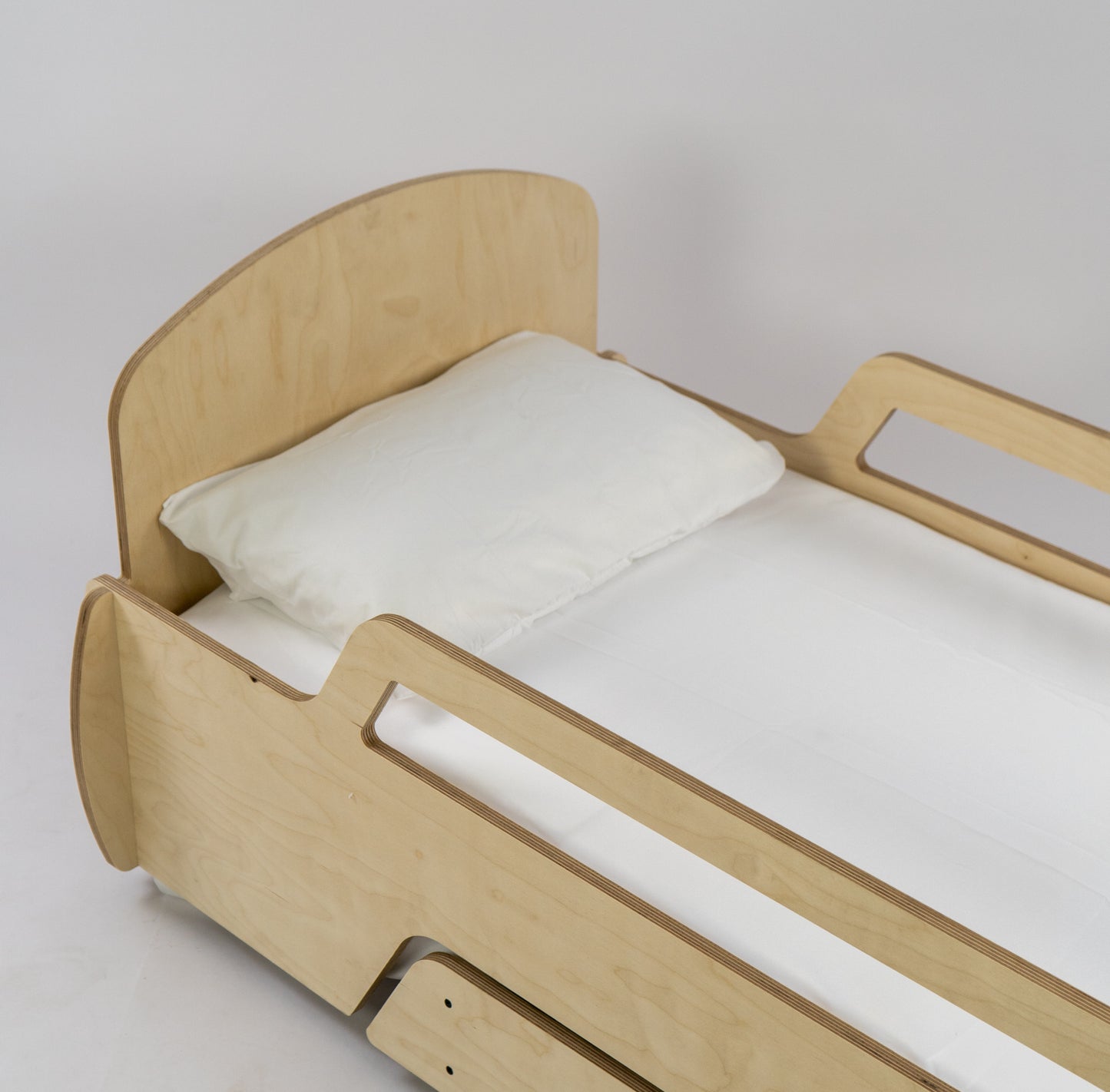 Lit Montessori en Bois avec Rangement – Confort et Autonomie