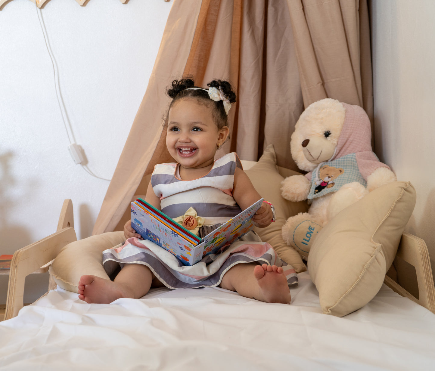 Lit Montessori en Bois avec Rangement – Confort et Autonomie
